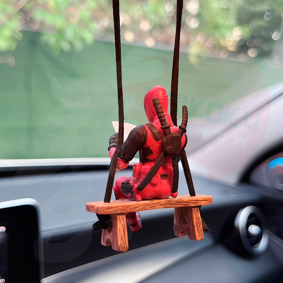 Adorno Decorativo Espejo Retrovisor Deadpool Columpio 2