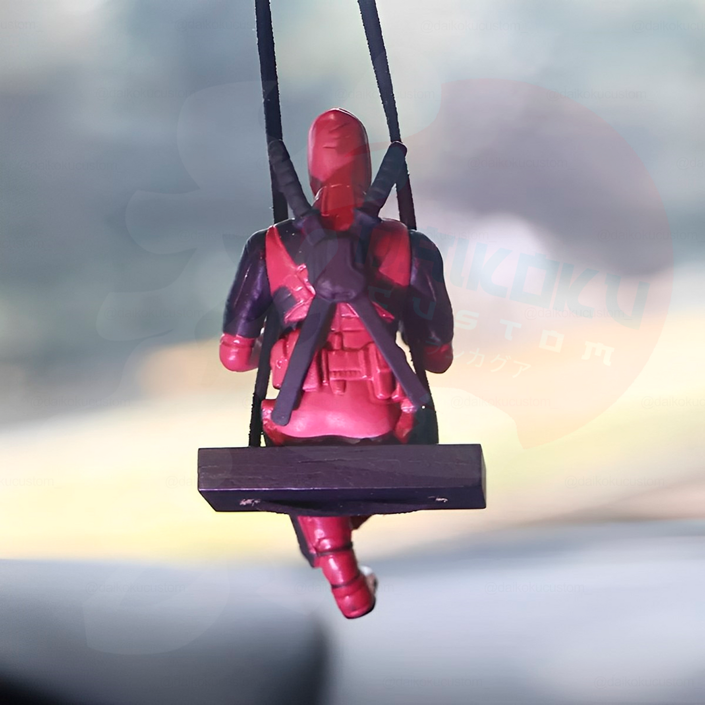 Adorno Decorativo Espejo Retrovisor Deadpool Columpio